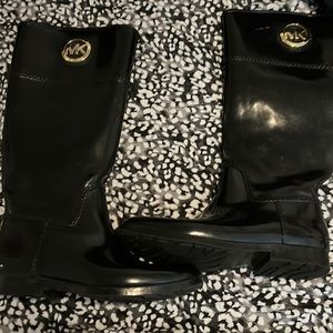 Must have Michael Kors rain boots
